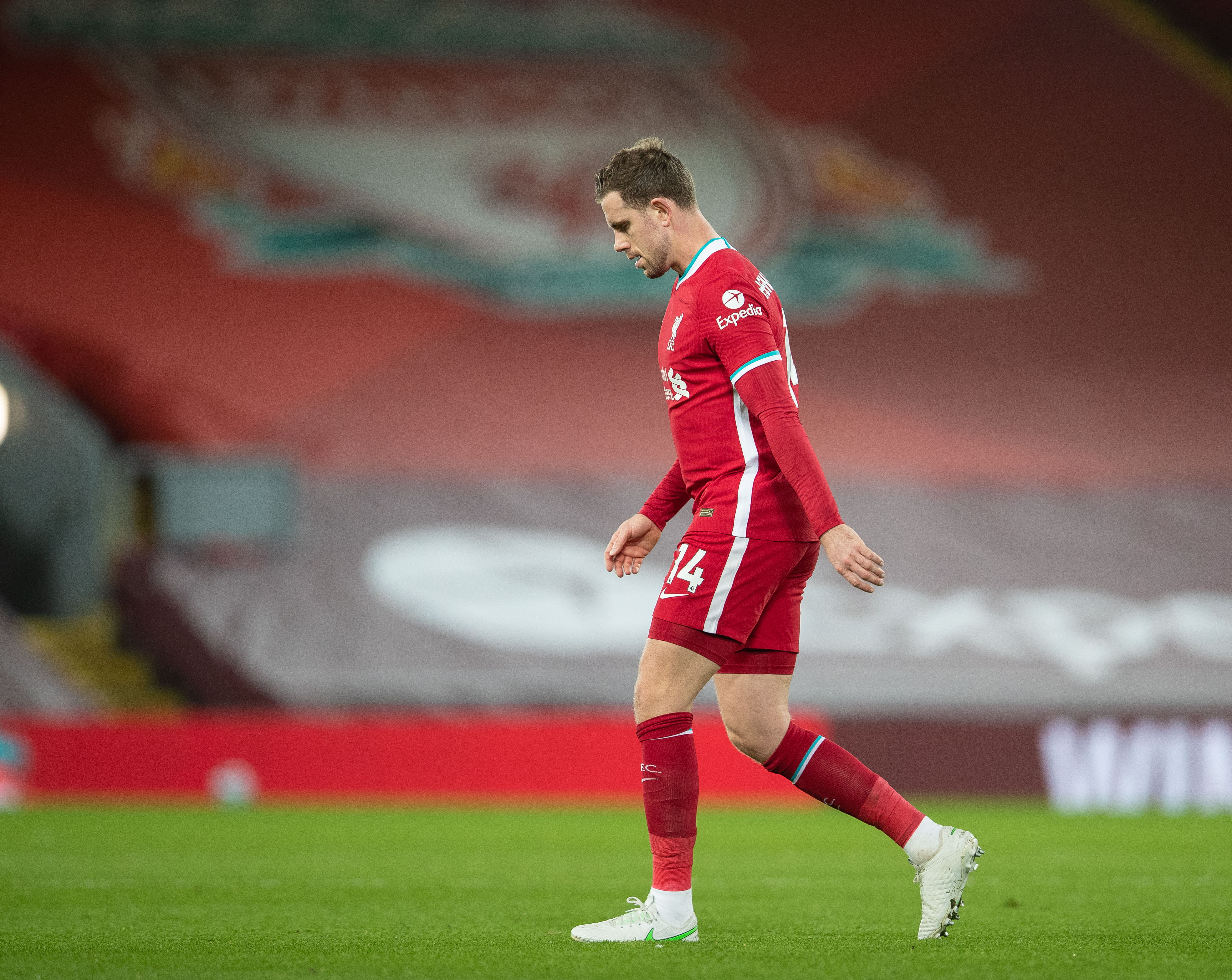 六台：维尼修斯下赛季留队可能性极低，皇马要价至少1.5亿欧（六台：维尼修斯下季留队希望渺茫，皇马标价至少1.5亿欧元）