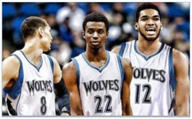 迪洛伦佐：赛后会和孔蒂复盘比赛；欧冠还有两轮还有机会晋级（迪洛伦佐：赛后将与孔蒂一起复盘；欧冠尚余两轮，出线仍有机会）