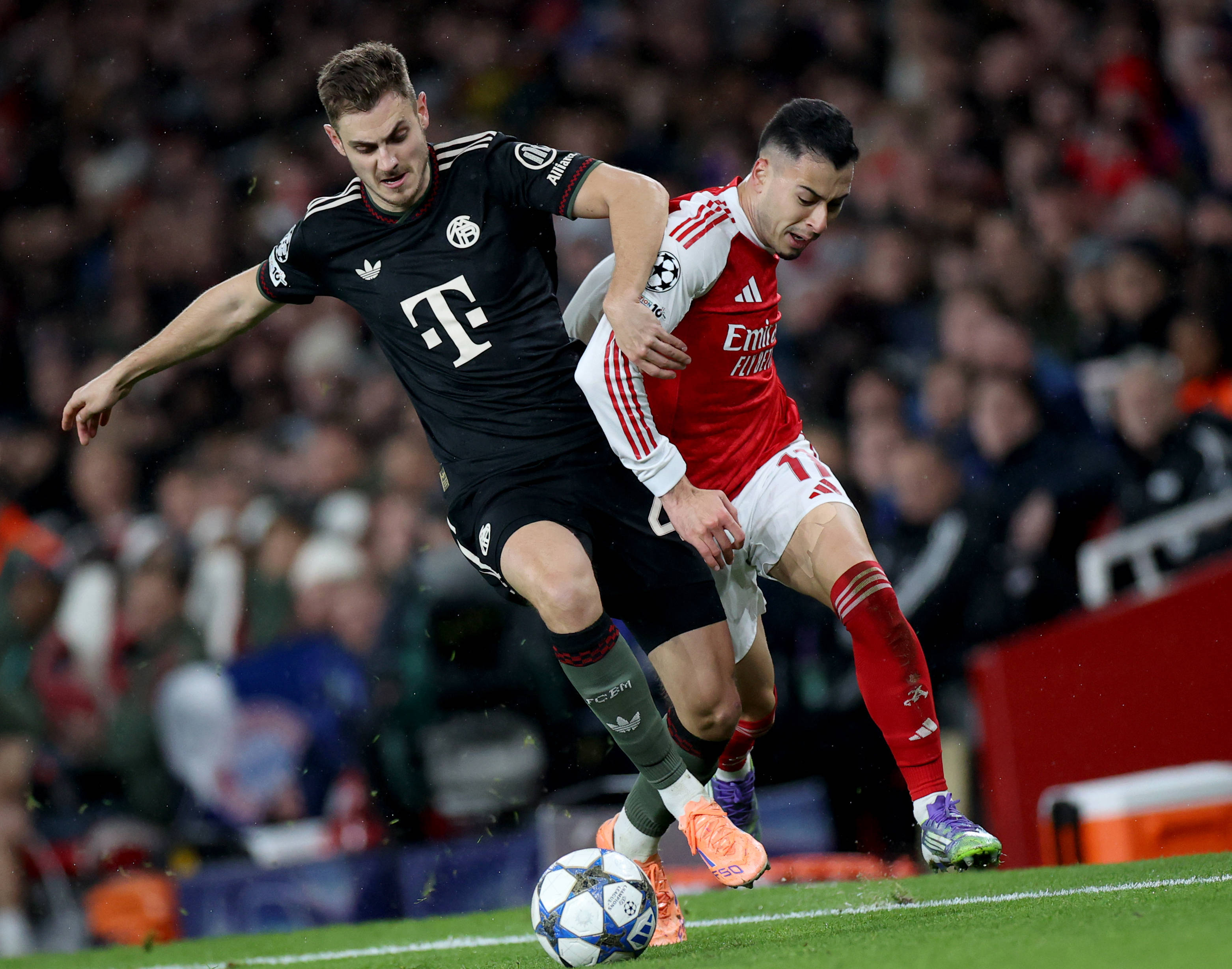 西甲战报：姆巴佩两射一传，阿诺德助攻后伤退，皇马3-0毕巴（西甲快讯：姆巴佩梅开二度并助攻，阿诺德助攻后伤退，皇马3-0完胜毕巴）