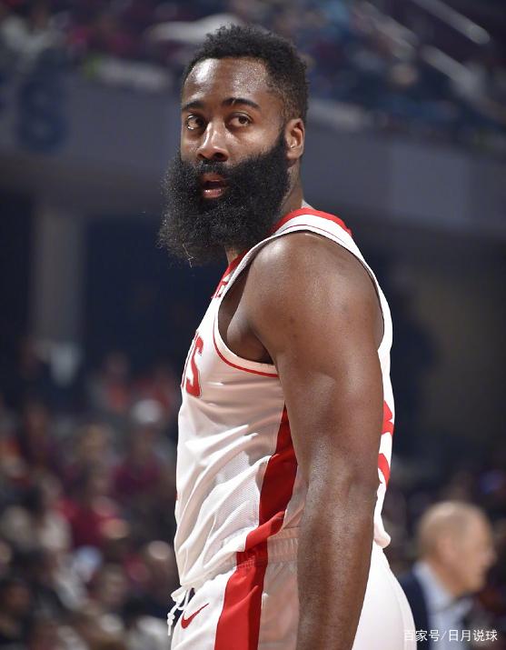 足球报：柔佛新山疑似使用停赛球员，海港队尚未确定是否上诉（足球报：柔佛新山或派停赛球员出战，海港尚未决定是否申诉）