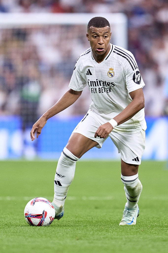 斯基拉：那不勒斯计划通过冬窗买中场，目前看上梅努等5人（斯基拉：那不勒斯冬窗补强中场，锁定梅努在内的5名目标）