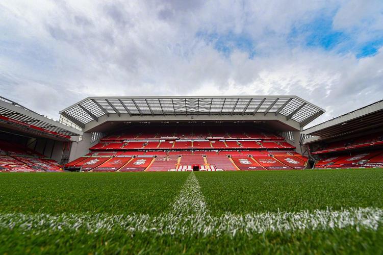 王哲林状态神勇，开启高效模式（王哲林神勇在线，高效输出）