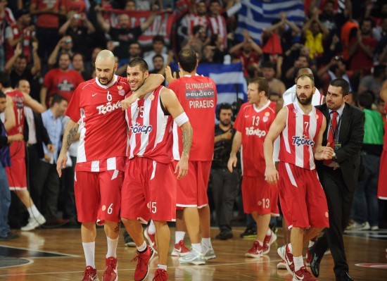 欧冠积分榜：阿森纳全胜领跑，巴黎、拜仁、国米、皇马均12分（欧冠形势：阿森纳全胜登顶，巴黎、拜仁、国米、皇马同积12分）